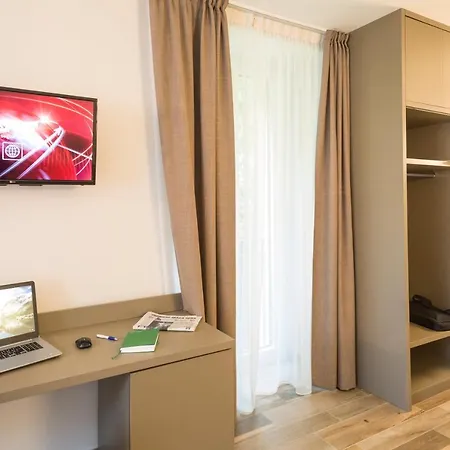 Baia Di Pare Hotel Valmadrera